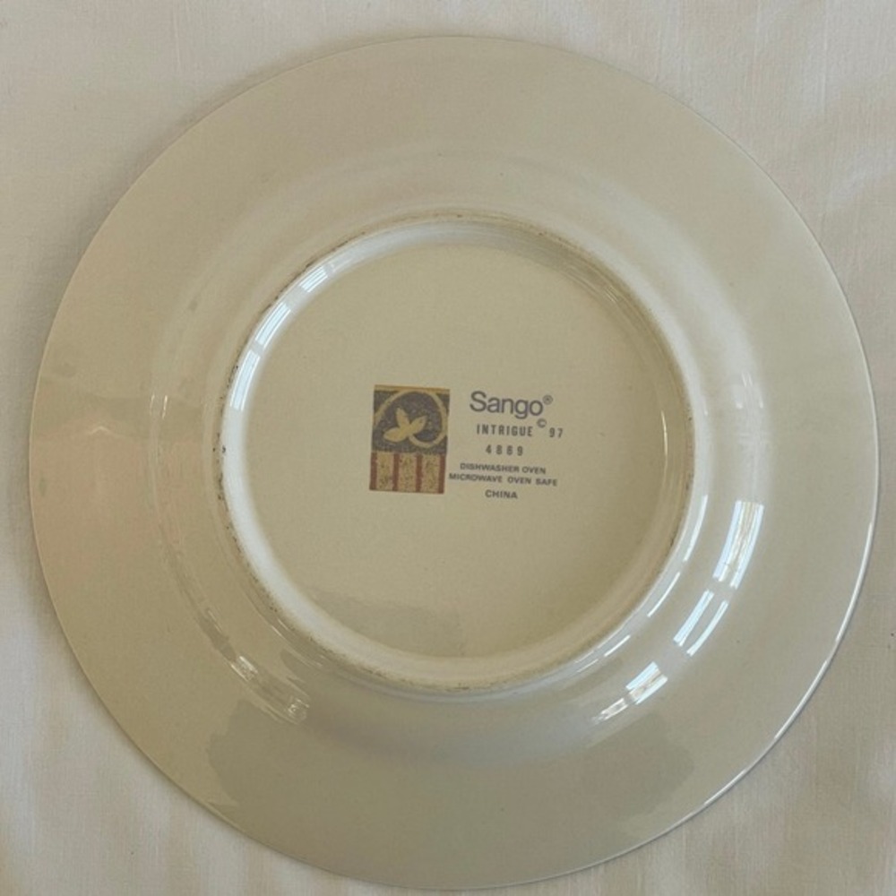 Sango Intrigue 4889 Dinner Plate Green Terracotta Scroll Vine Stoneware 10.75" - Picture 2 of 3